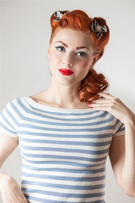 redhead pin up